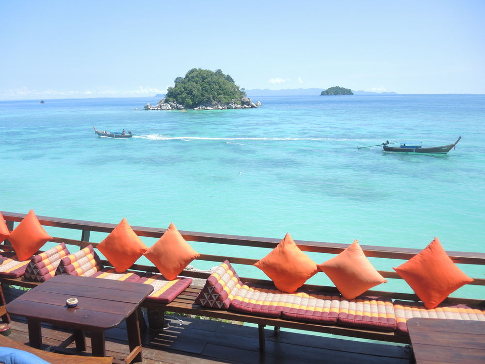 balcony-view-serendipity-resort-koh-lipe-thailand