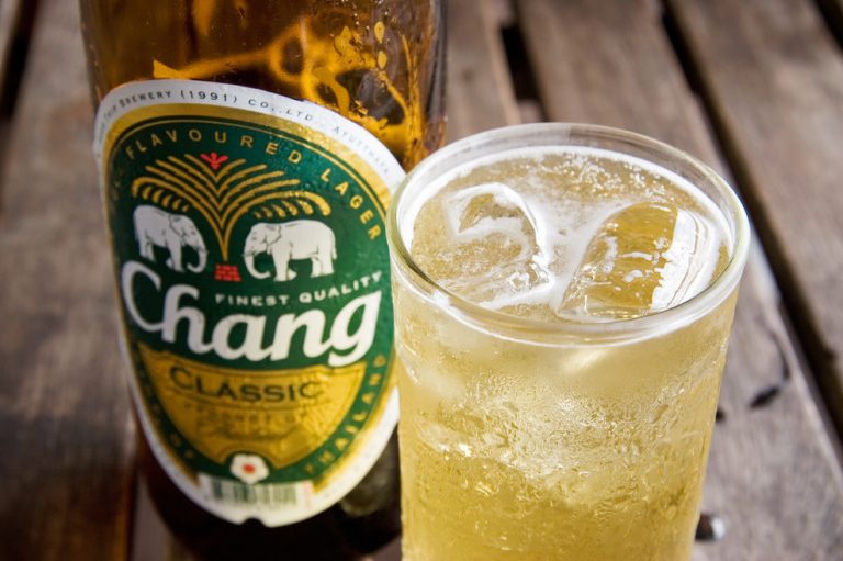 beer-chang-with-ice-thailand-koh-phi-phi
