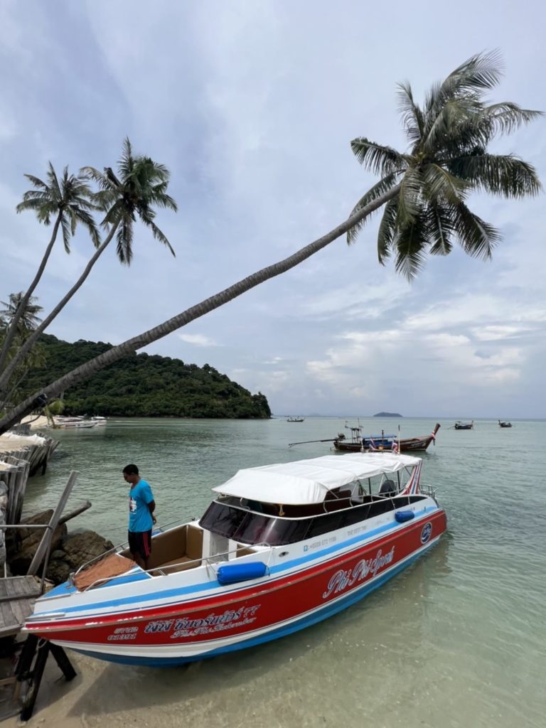 koh-phi-phi-speedboat-beach