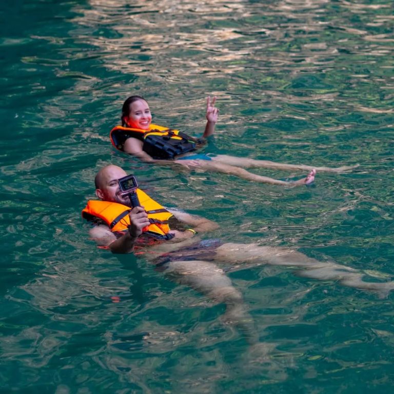 koh-phi-phi-speedboat-snorkeling