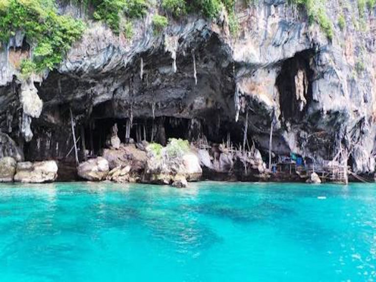 What places to visit in Phi Phi Island? Beaches I Snorkeling Spots I ...