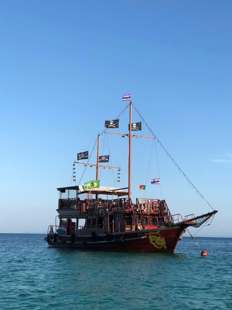 pirate-boat-koh-phi-phi-ship-ocean