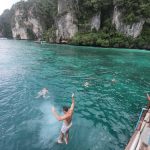 pirate-boat-koh-phi-phi-guy-jumping-off-the-boat
