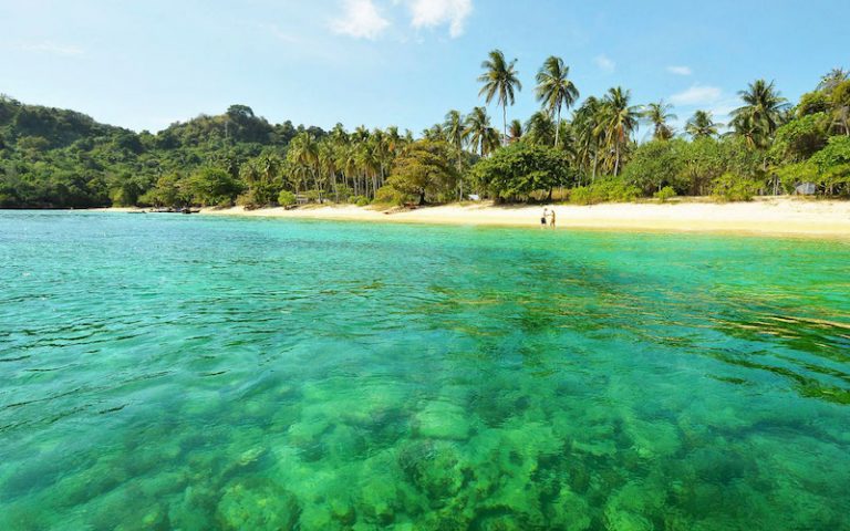 koh-kradan-beach-snorkeling-beatiuful-islands-thailand