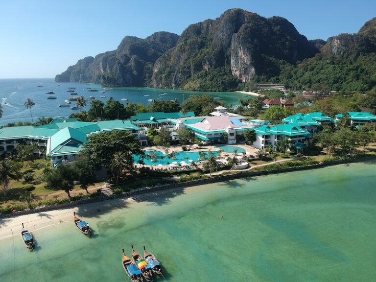 koh-phi-phi-visa-travel-beach-tonsai-port