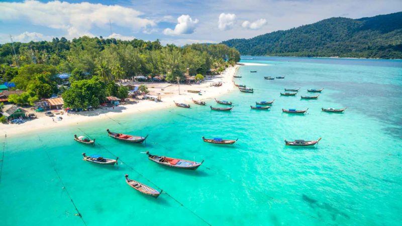 sunrise-beach-koh-lipe-thailand