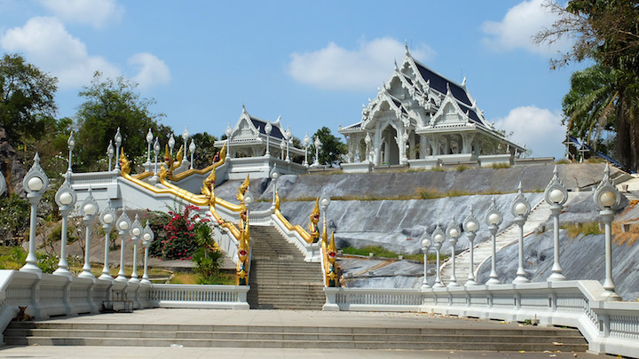 white- temple-krabi-town-thailand