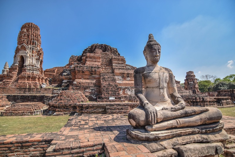 ayutthaya-hystorical-city-statue-of-buddha-thailand