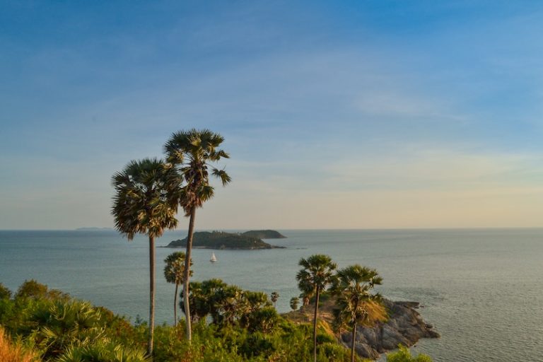 promthep-cape-viewpoint-thailand