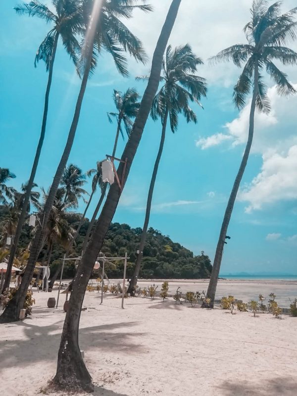 loh-ba-kao-beach-locations-phi-phi-thailand
