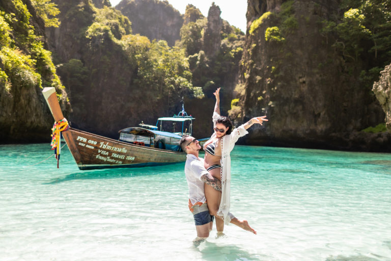 visa-travel-phi-phi-tours-thailand-boat-trip-wang-long