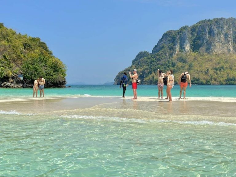 four-island-tour-from-krabi-private-long-tail-beach