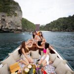 luxury-long-tail-boat-koh-phiphi-thailand-9