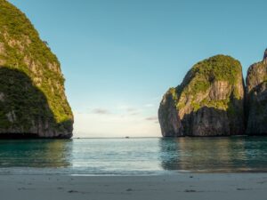 early-bird-one-day-by-speedboat-koh-phi-phi-boat-trip