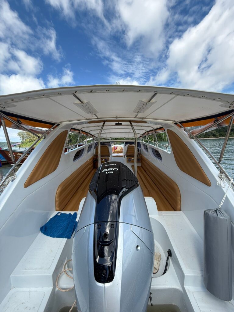 private-speedboat-krabi-koh-phiphi
