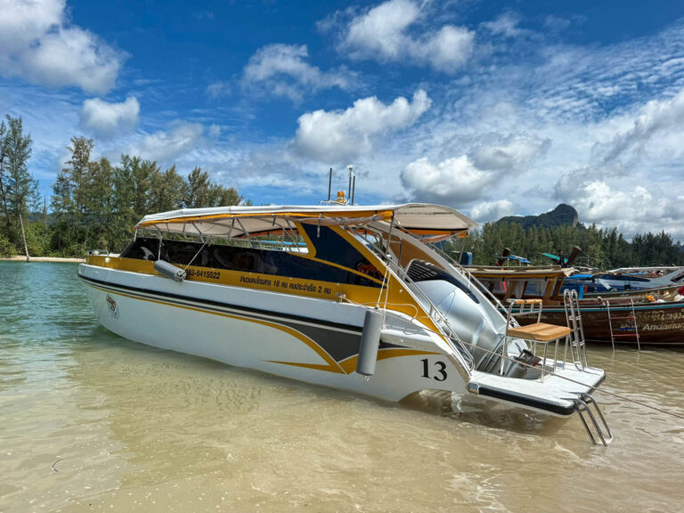 private-speedboat-krabi-koh-phiphi.7
