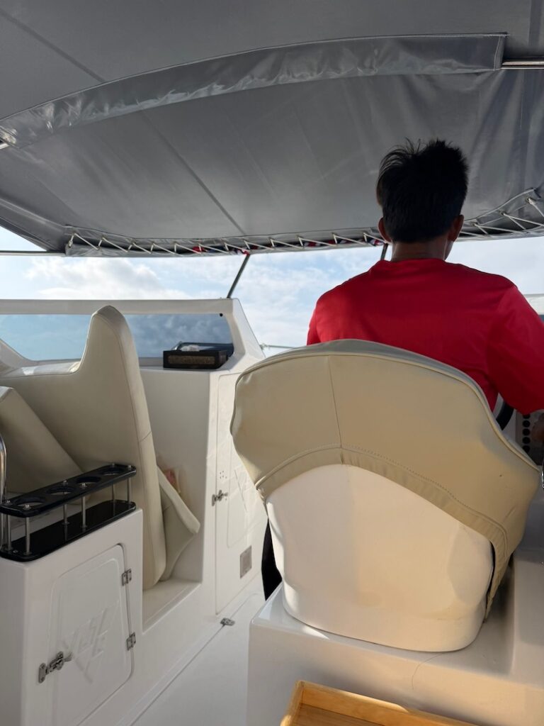 luxury-speedboat-koh-phi-phi-maya-beach-boat9