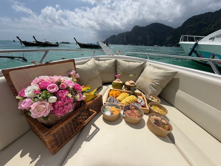luxury-speedboat-koh-phi-phi-maya-beach-boat9