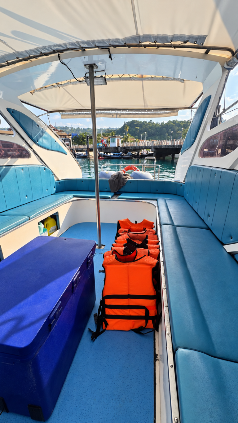 private-speedboat-koh-phi-phi-thailand2